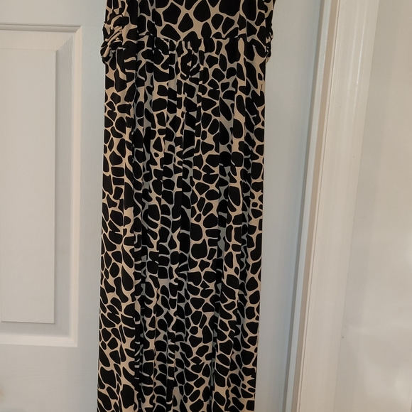 Dress - Picture 5 of 7